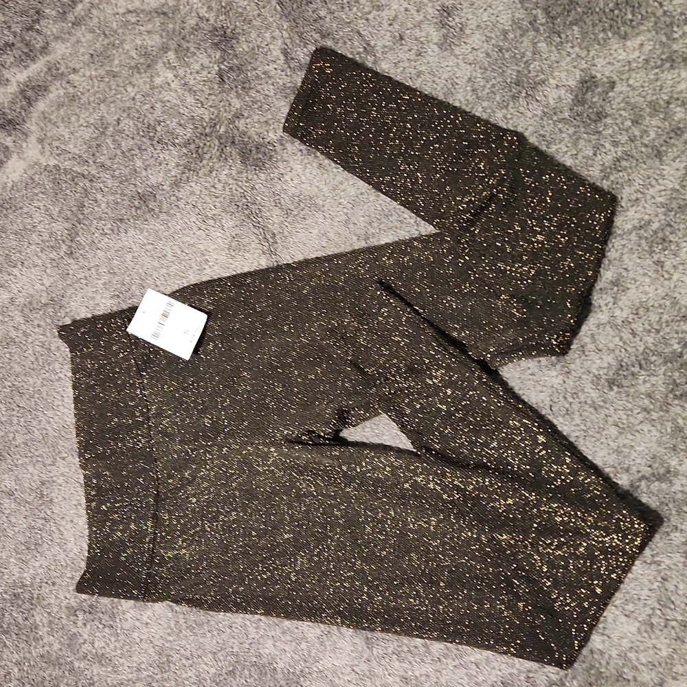 NWT BLACK AND GOLD leggings small size